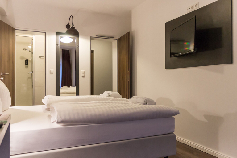Bedroom 3, Hotel West, Hamburg