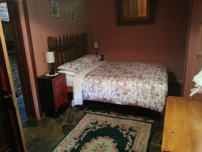 Bedroom 2, Eagle Foundry Bed & Breakfast, Adelaide