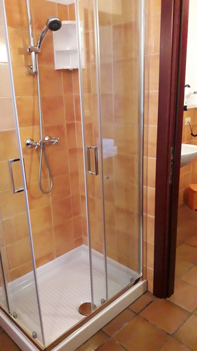Bathroom 5, Sosventos Village, Cagliari