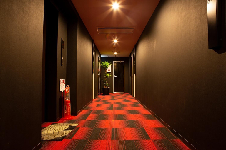 Others 5, Hotel Parman, Chiba