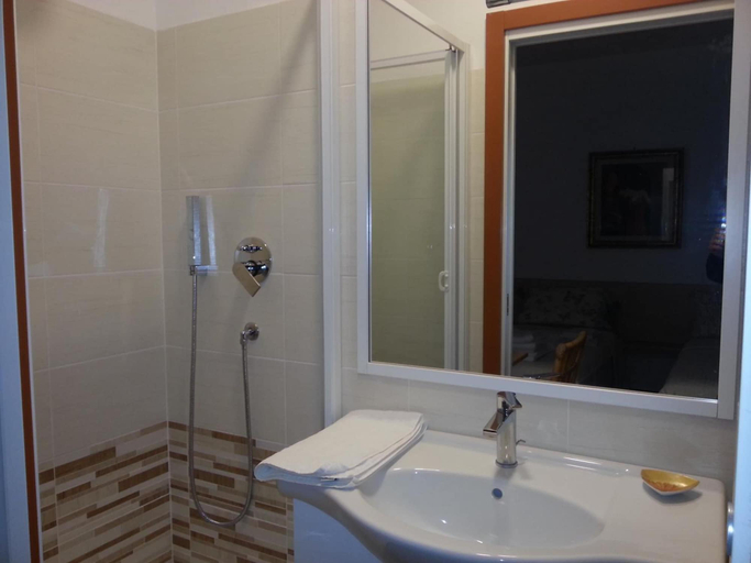 Bathroom 5, B&B Villa Betta, Cosenza