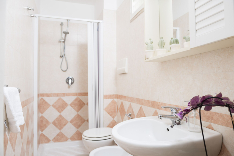 Bathroom 4, Casa Annalù, Napoli