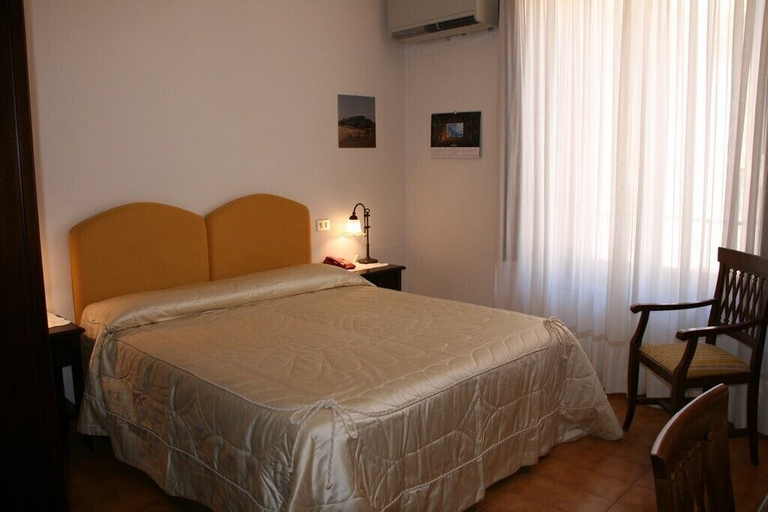 Bedroom 3, Meublé Il Riccio, Siena