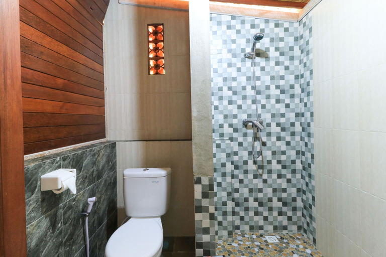 Bathroom 5, Mega Cottages, Klungkung
