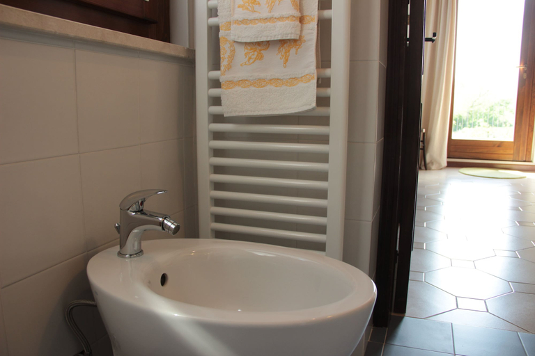 Bathroom 3, Agriturismo Ponterosa, Macerata