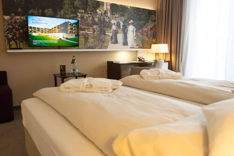 Bedroom 3, Hotel König Albert, Vogtlandkreis