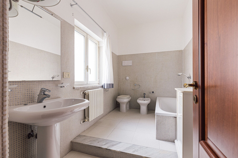 Bathroom 3, Solemar Sicilia - Palazzo Massimo, Palermo