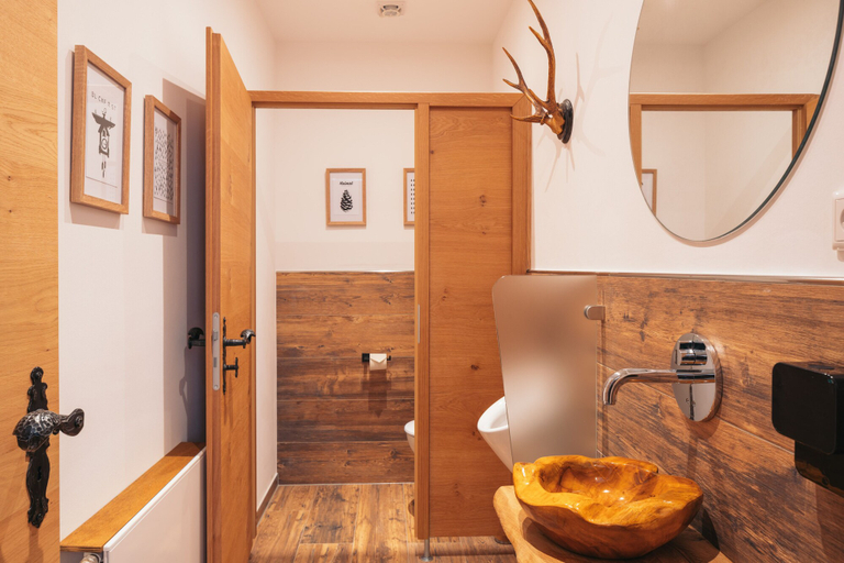 Bathroom 5, Landgasthaus Sonne, Freudenstadt