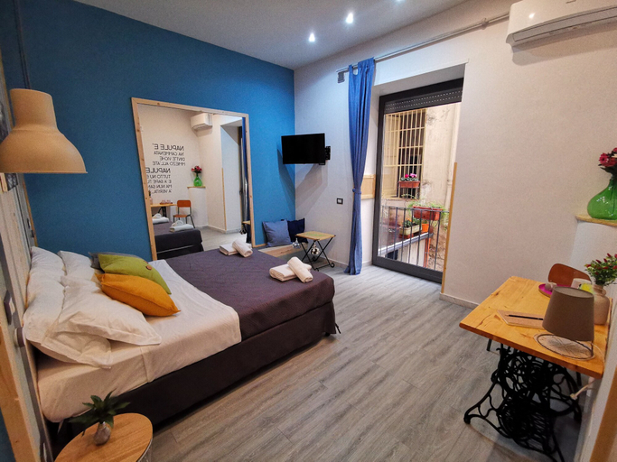 Bedroom 2, Miracolo Al Duomo, Napoli