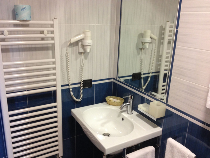 Bathroom 4, Hotel Ristorante Vecchia Riva, Varese