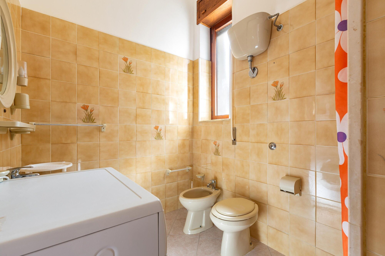 Bathroom 3, 2219 Villa Cesarina, Lecce