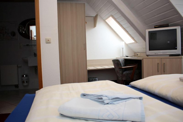 Bedroom 4, Hotel Saalestrand, Saalfeld-Rudolstadt