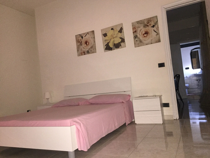 Bedroom 5, HB Albergo Lamanna, Taranto