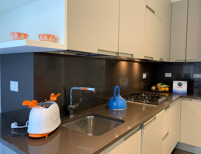 Private kitchen 2, House 2A, Genova