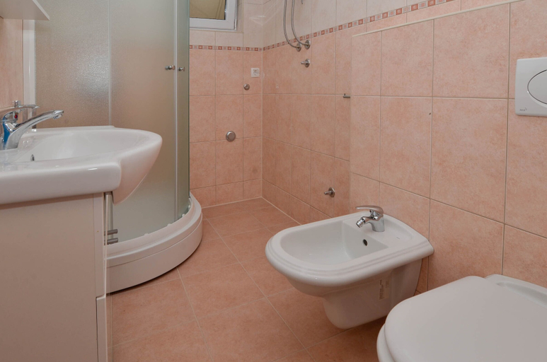 Bathroom 4, Apartments Mateo, Orebić