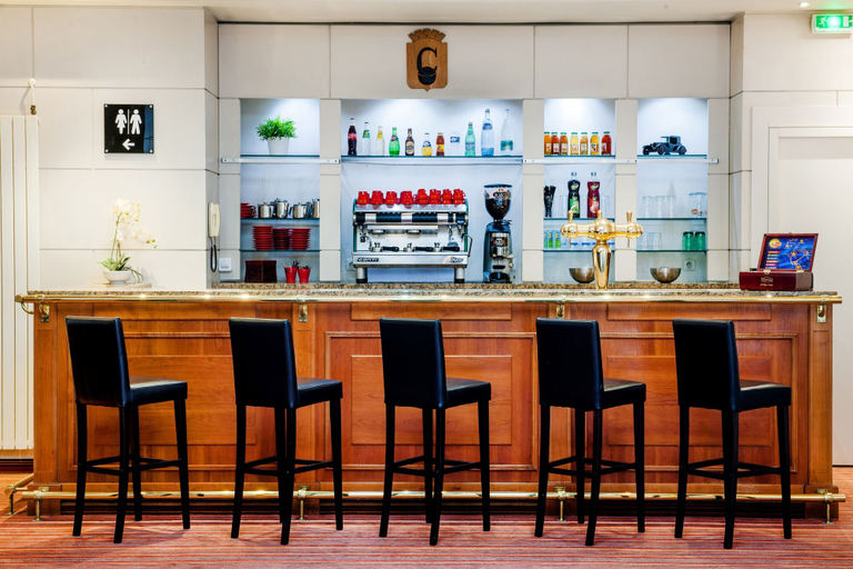 Food & Drinks 5, Hotel Continental, Hautes-Pyrénées