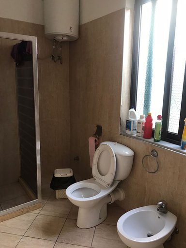 Bathroom 3, Tirana City Rooms (Vatra e Lagjes), Tirana