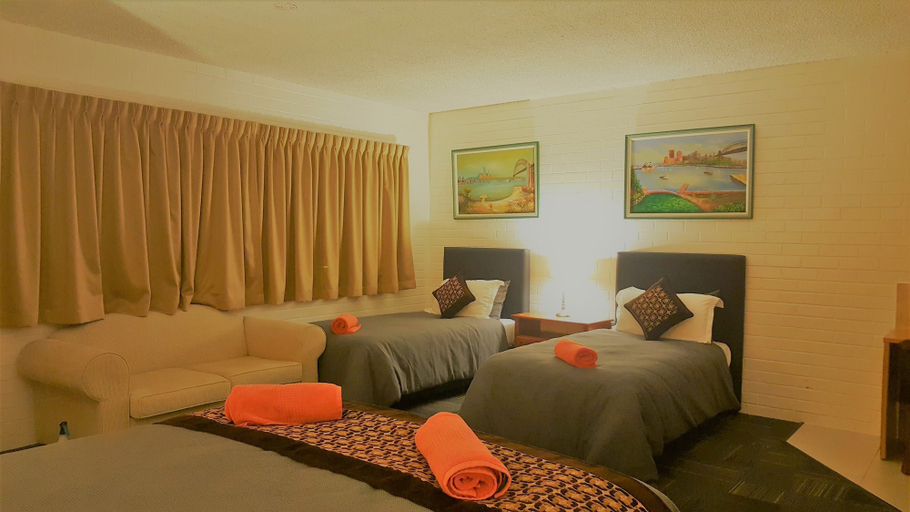 Others 5, New Olympic Motel, Lismore - Pt A