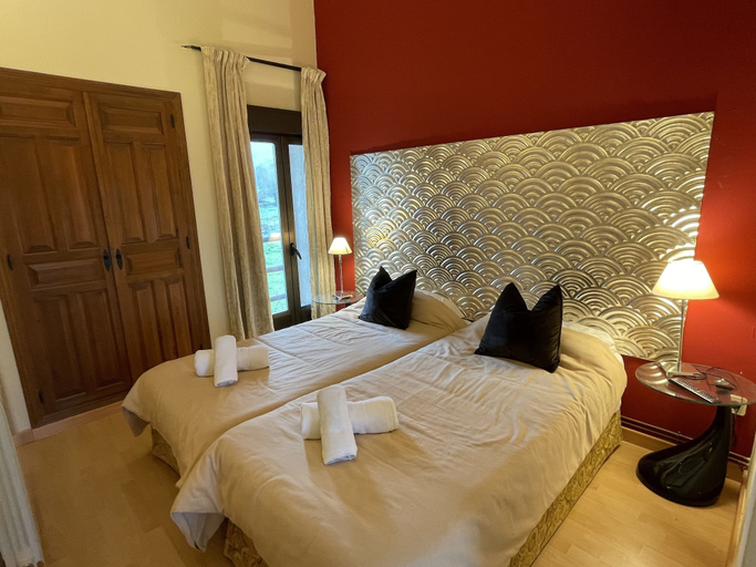 Bedroom 2, El Bulín de Madarcos, Madrid