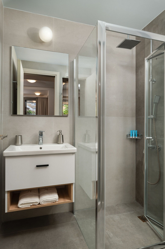Bathroom 5, Dimitra Central Apts, Crete