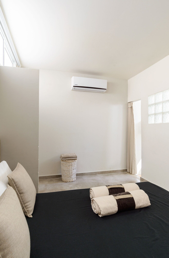 Bedroom 3, Duplex Lively Neighborhood by FeelHome