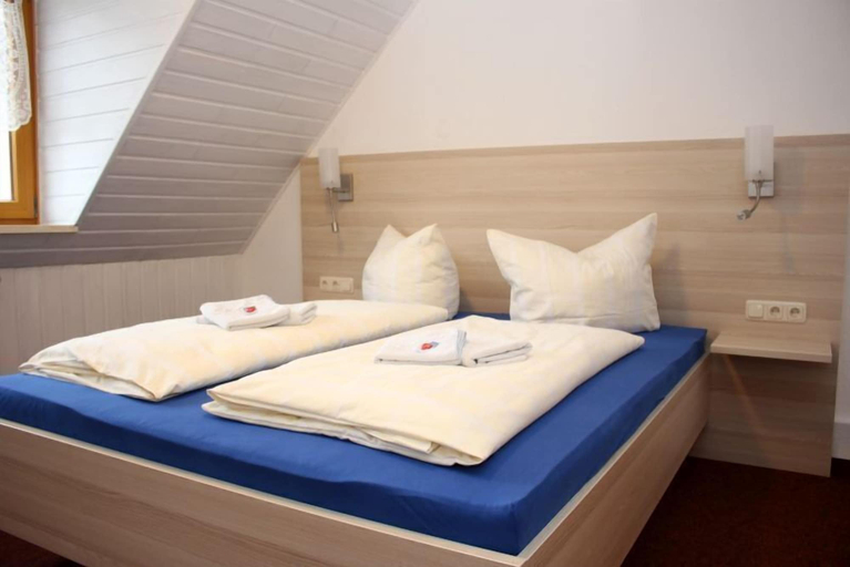 Bedroom 3, Hotel Saalestrand, Saalfeld-Rudolstadt