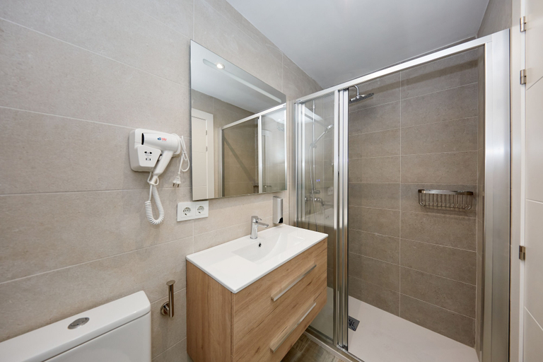 Bathroom 3, Enmathi Alicante Benalua, Alicante
