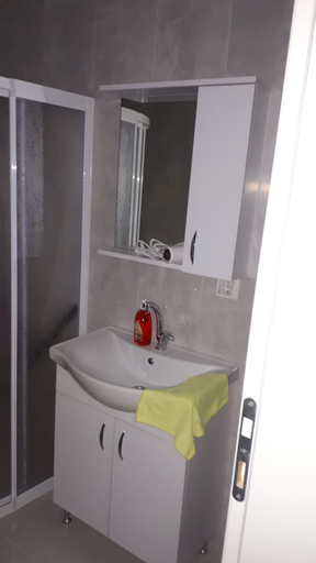Bathroom, Geyikli günlük daire3, Ezine