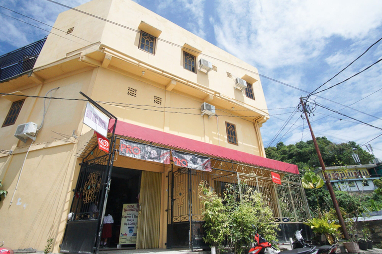 Exterior & Views 2, RedDoorz near Mal Abepura, Jayapura