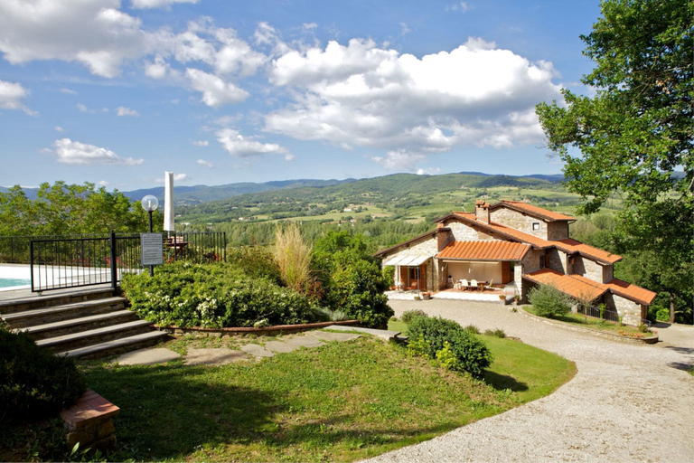 Others 5, Wonderful private villa for 10 people with private pool, WIFI, TV, terrace, pets allowed and par..., Arezzo