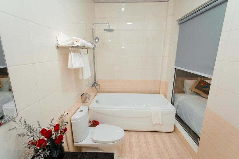 Bathroom 5, Korea Bac Giang Hotel, Bắc Giang