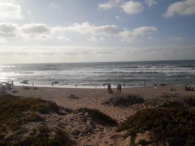 Others 4, Paloma Pied Sur Sable, Casablanca