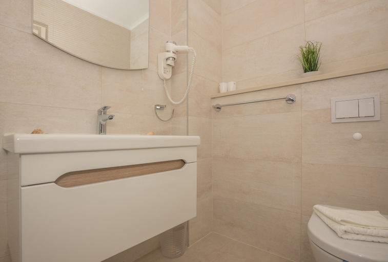 Bathroom 4, Apartments Leone, Baška Voda