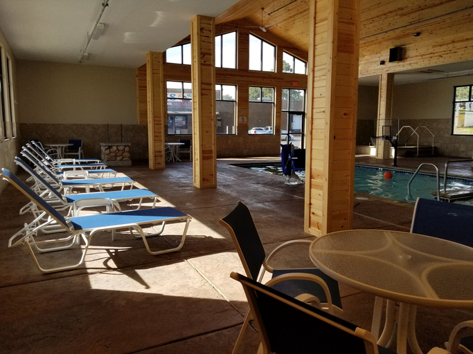 Food & Drinks 5, Baymont by Wyndham Oacoma, Lyman