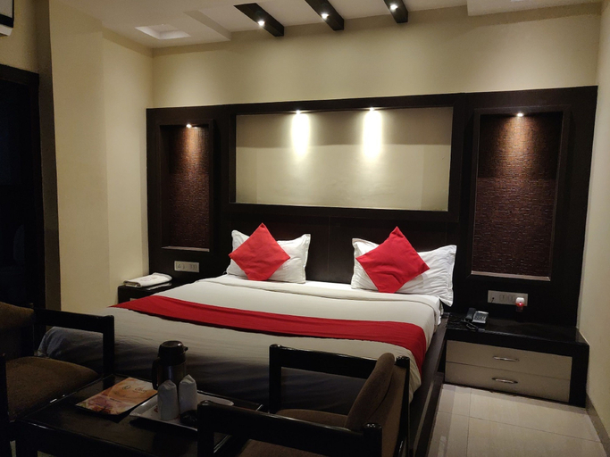 Bedroom 4, Hotel Rahul, Jabalpur