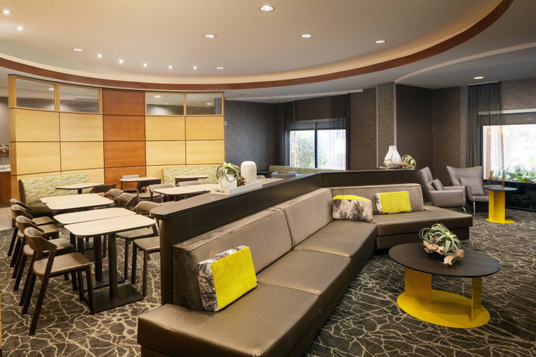 Food & Drinks 5, SpringHill Suites by Marriott Savannah I-95, Chatham