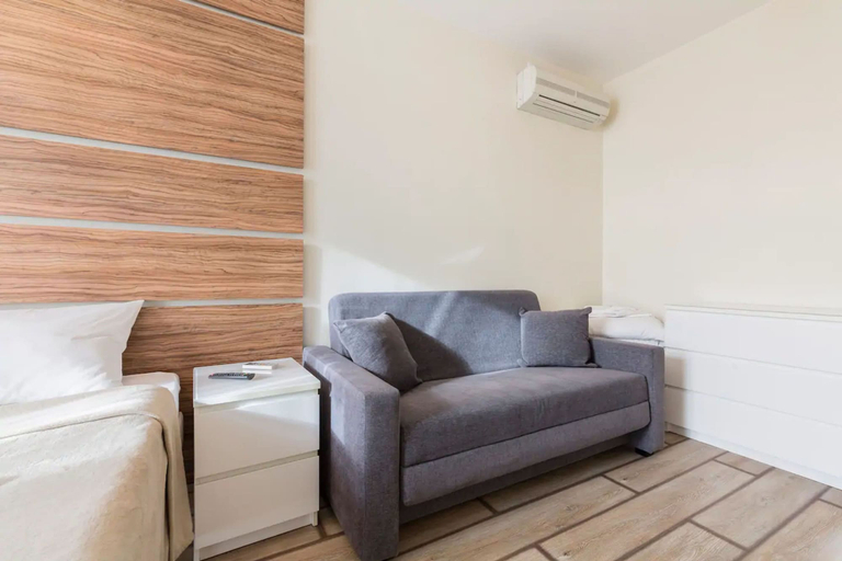 Others 5, Apartment on Muchnoy pereulok, Sankt-Peterburg gorsovet