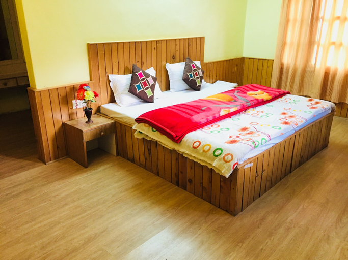 Bedroom 3, Devdhar Hilltop Cottages, Kullu