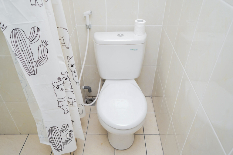 Bathroom 3, Fully Furnished And Comfortable 3Br Apartment At M-Town Residence, Tangerang