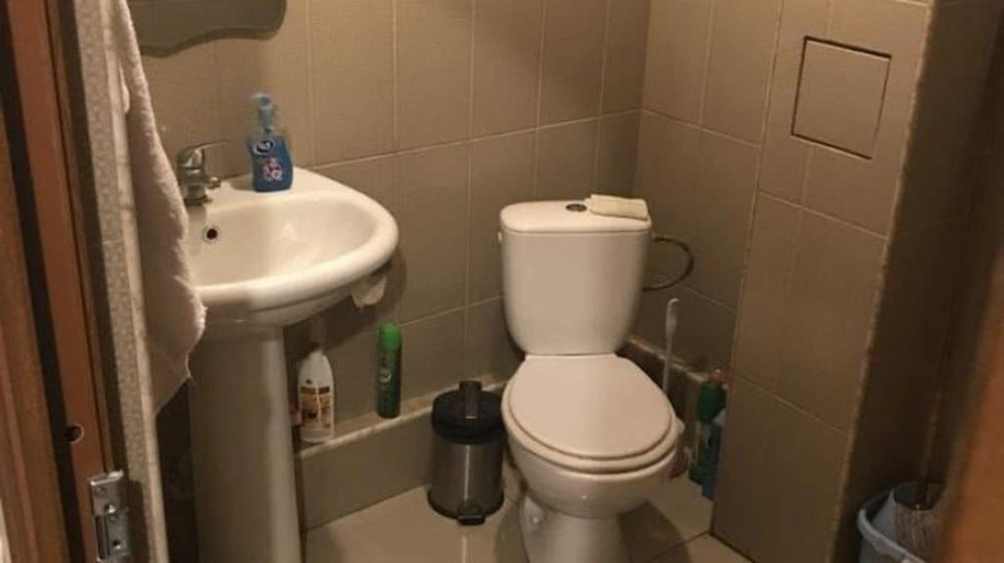 Bathroom, Full House Hostel, Yerevan