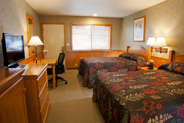 Bedroom 2, Poulsbo Inn & Suites, Kitsap