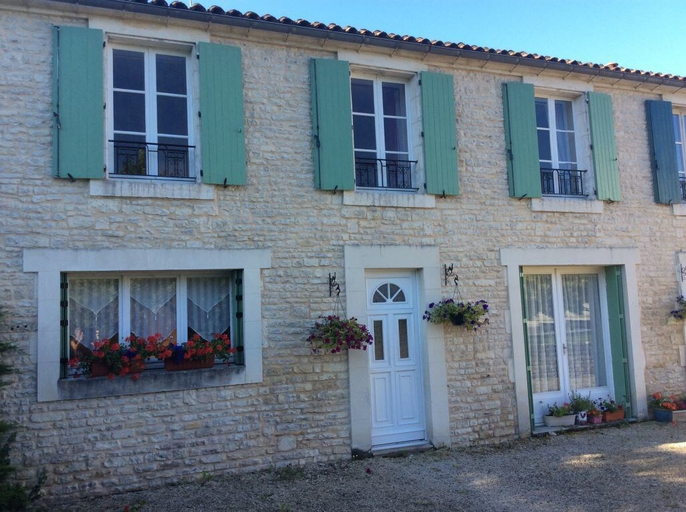 Exterior & Views 2, Le Petit Bijou, Charente