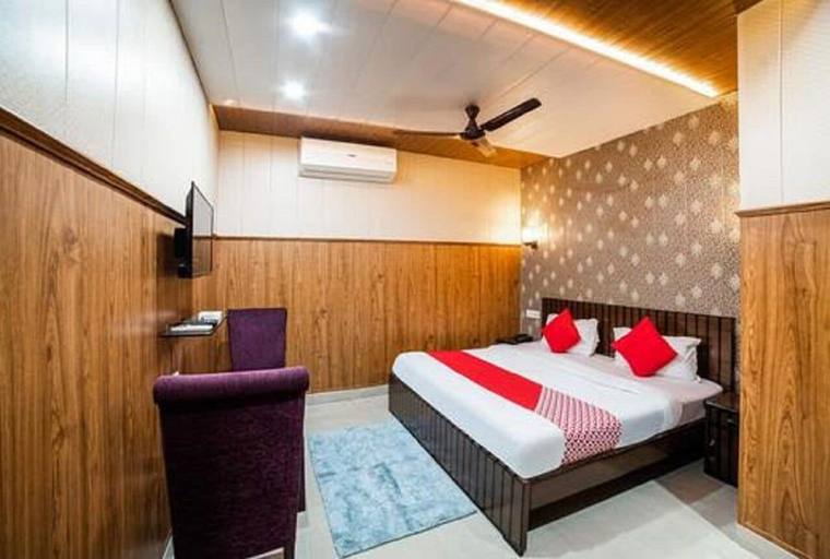 Bedroom 4, Krazy Hotel, Nainital