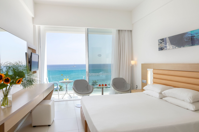 Bedroom 3, Vrissaki Beach Hotel