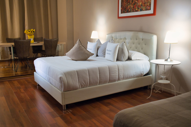 Bedroom 2, Baciami Ancora, Bari