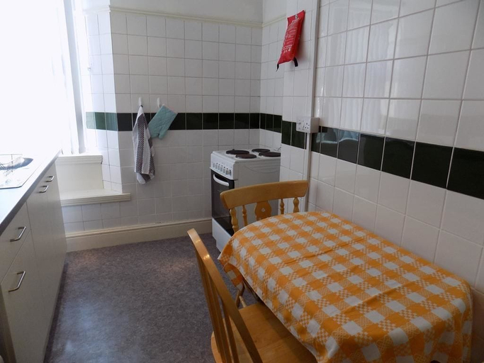 Others 4, Comfort Rooms, Plymouth