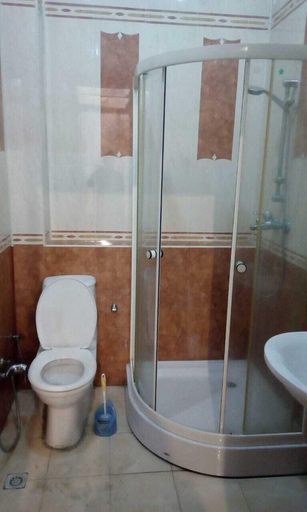 Bathroom 3, Yeshim Guest House, Baku
