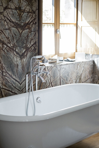 Bathroom 5, La Bastide de Moustiers, Alpes-de-Haute-Provence