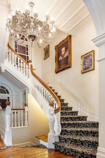 The Shakespeare Hotel, Waitakere