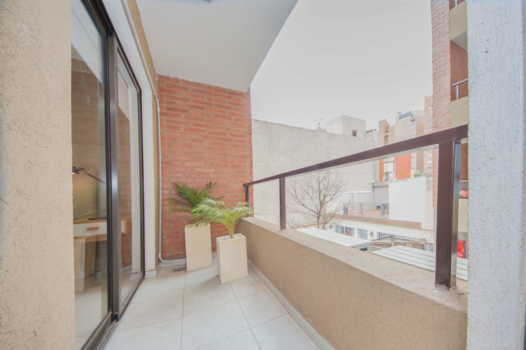 Others 4, Rent San José de Calasanz WH5, Capital